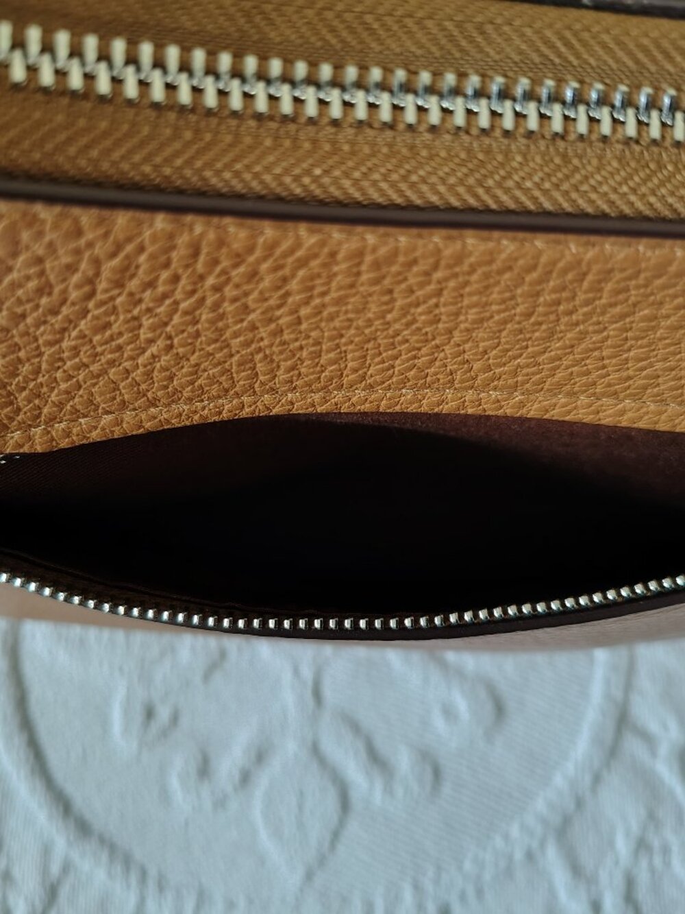 Coach Bag - Picture 6 of 11